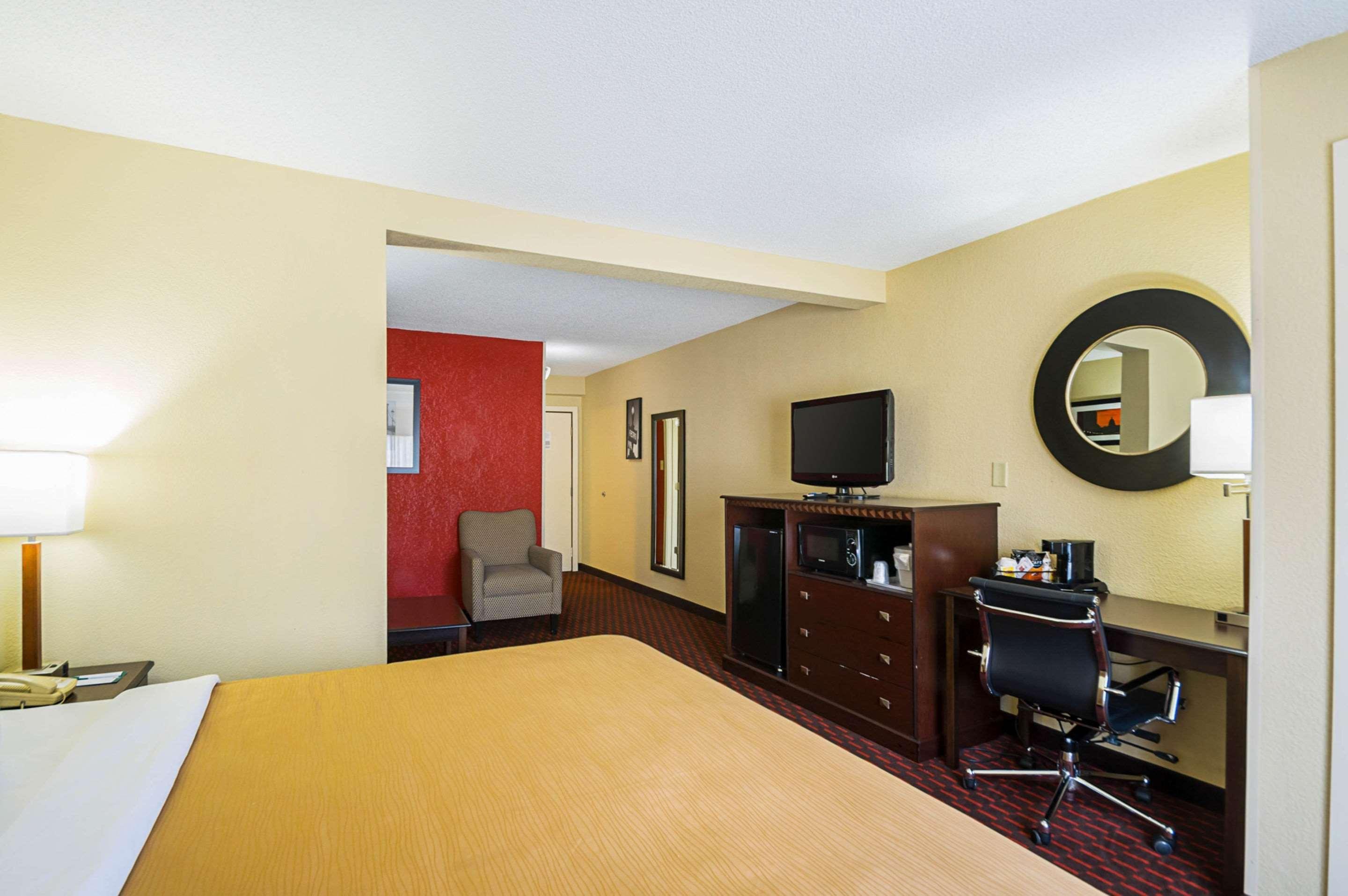 Quality Inn & Suites Hagerstown Zewnętrze zdjęcie