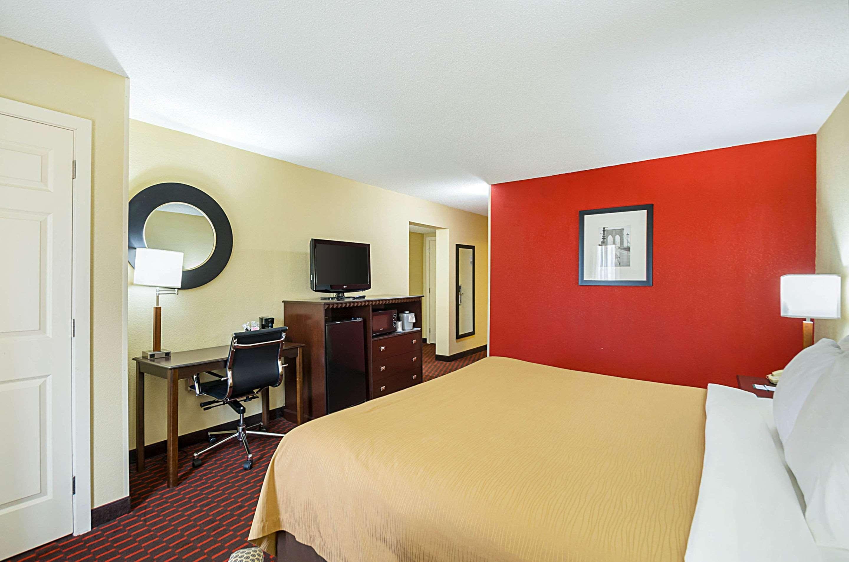 Quality Inn & Suites Hagerstown Zewnętrze zdjęcie